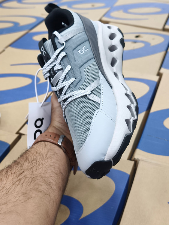 کتونی آن رانینگ گورتکس ضد آب | On Running Cloud tech phase Gore Tex/ساخت ویتنام/سایز ۴۰ تا ۴۵/فروش عمده و تک