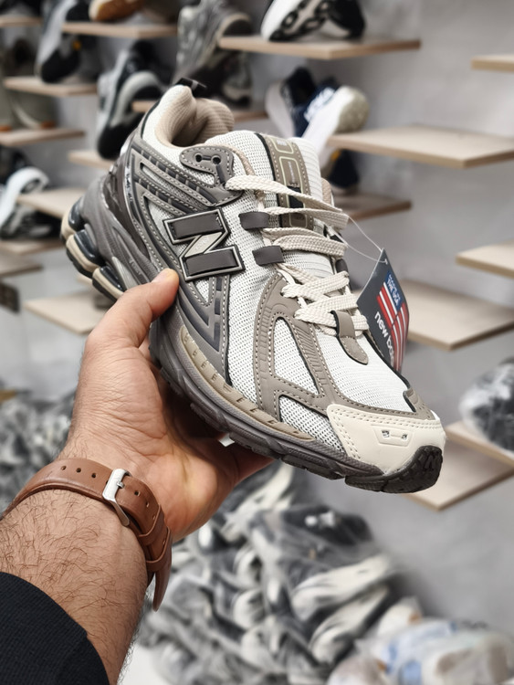 کفش نیوبالانس ۱۹۰۶/Newbalance 1906/ ساخت ویتنام/سایز40 الی45/ فروش بصورت عمده و تک/ضمانت کالا