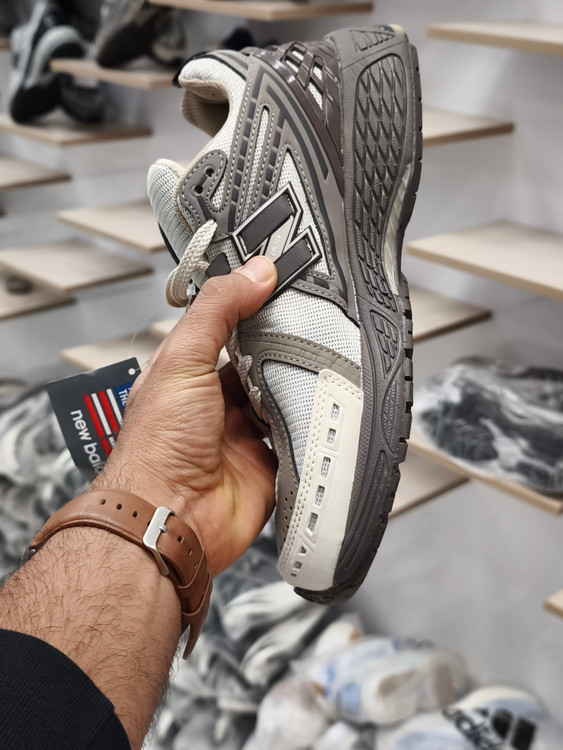 کتونی نیوبالانس ۱۹۰۶/Newbalance 1906/ ساخت ویتنام/سایز40 الی45/ فروش بصورت عمده و تک/ضمانت کالا