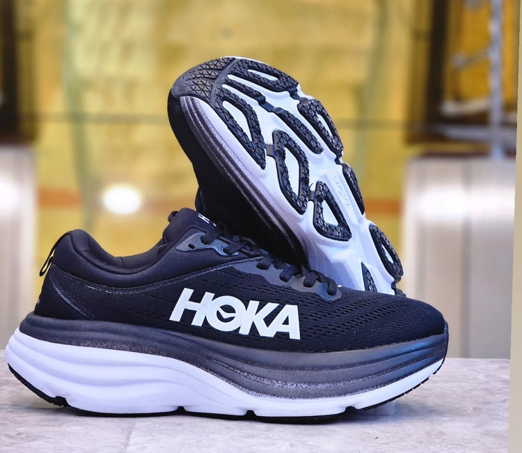 کتونی باندی۸/Hoka bondi 8/ساخت ویتنام/مستر کوالیتی A/سایز ۴۰ تا ۴۵/کیفیت مستر کوالیتی/فروش عمده وتک همراه با جعبه بارکددار / تضمین کیفیت کالا