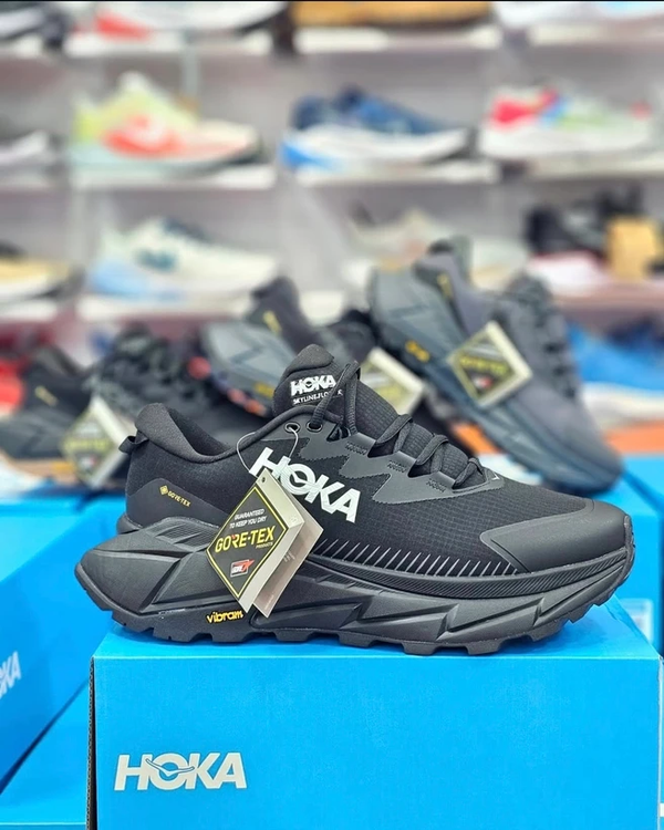 کفش هوکا اسکای لاین گورتکس ضد آب Hoka skyline shoes گورتکس کف ویبرام ساخت ویتنام سایز ۴۰ الی۴۵ فروش عمده و تک، ضمانت کالا