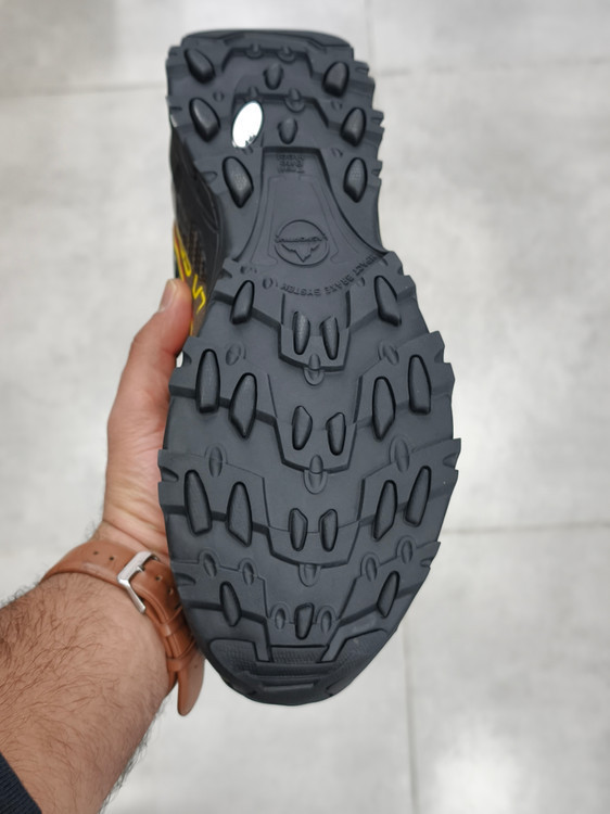 کتونی طبیعت گردی لاسپورتیوا آکاشا ساخت ویتنام La Sportiva Akasha/سایز ۴۰ تا ۴۵/جعبه بارکددار فروش عمده و تک