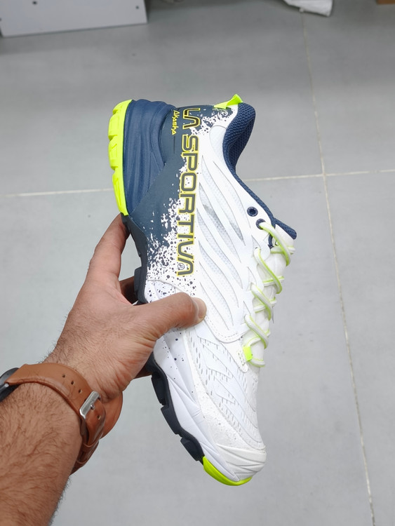 کتونی لاسپورتیوا طبیعت گردی آکاشا ساخت ویتنام La Sportiva Akasha/سایز ۴۰ تا ۴۵/جعبه بارکددار فروش عمده و تک