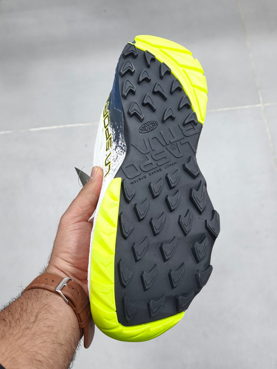 کتونی طبیعت گردی لاسپورتیوا آکاشا ساخت ویتنام La Sportiva Akasha/سایز ۴۰ تا ۴۵/جعبه بارکددار فروش عمده و تک