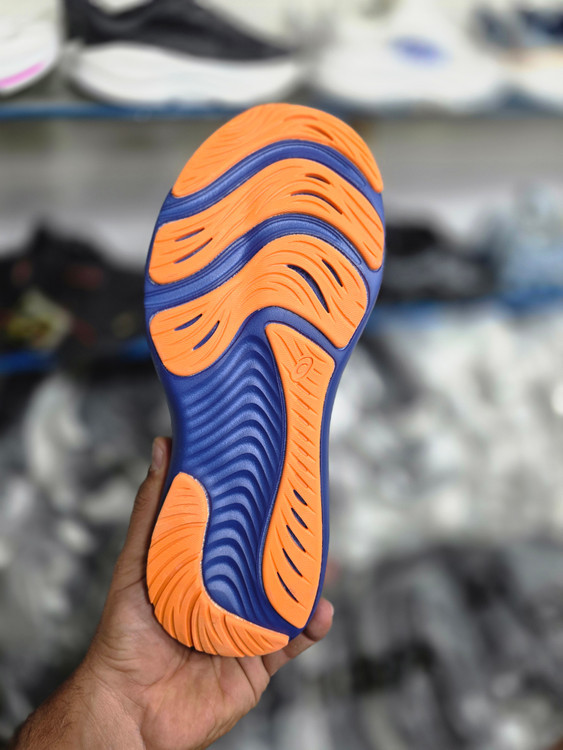 اسیکس ضد آب مدل ژل پلاس 14/ Asics Gel_pulse 14 Gore tex/مسترکوالیتی A/سایز ۴۰ تا ۴۵ همراه با جعبه بارکد دار/فروش تک و عمده