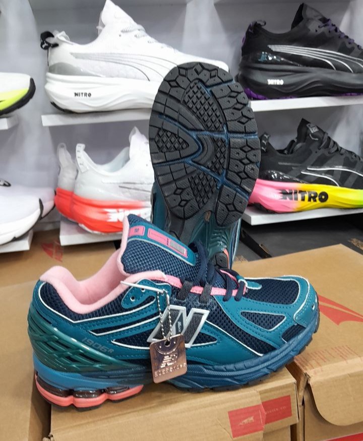 کفش نیوبالانس ۱۹۰۶/Newbalance 1906/ سایز۴۰الی ۴۵/ساخت ویتنام/فروش بصورت عمده و تک/ضمانت کالا