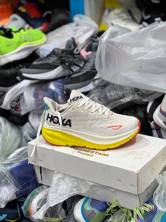 هوکا کلیفتون 9/ Hoka Clifton9/ساخت ویتنام/فروش بصورت عمده و تک . سایز ۴۰ تا ۴۵