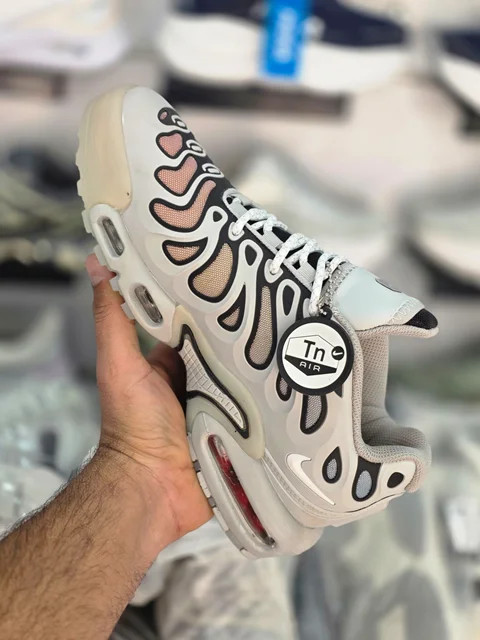 کتونی نایک کپسولی مدل Nike AiA Tn ساخت ویتنام سایز 41 تا ۴۵کیفیت بالا