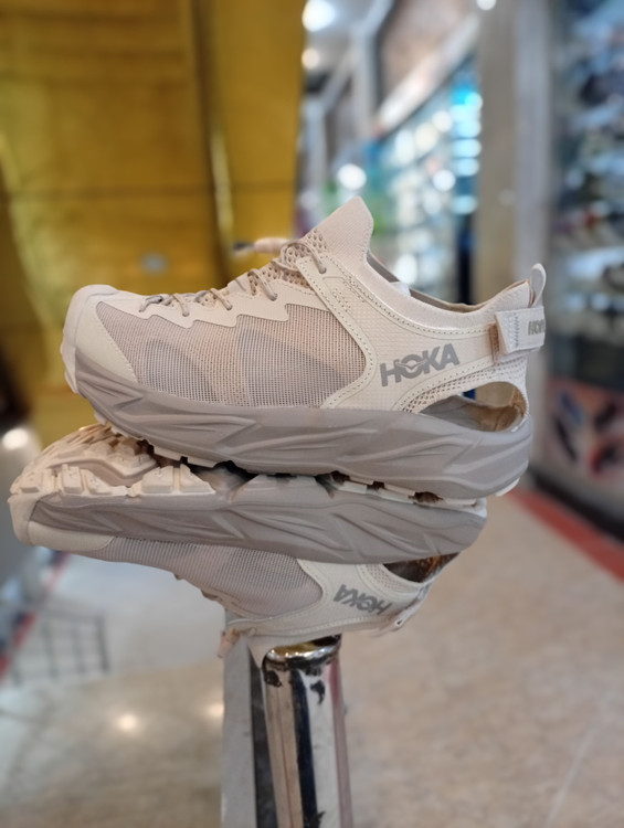 صندل ویتنامی هوکا/Hoka Vietnam /ساخت ویتنام/سایز ۴۰ تا ۴۵/تنوع در چندین رنگ جذاب فروش بصورت عمده و تک