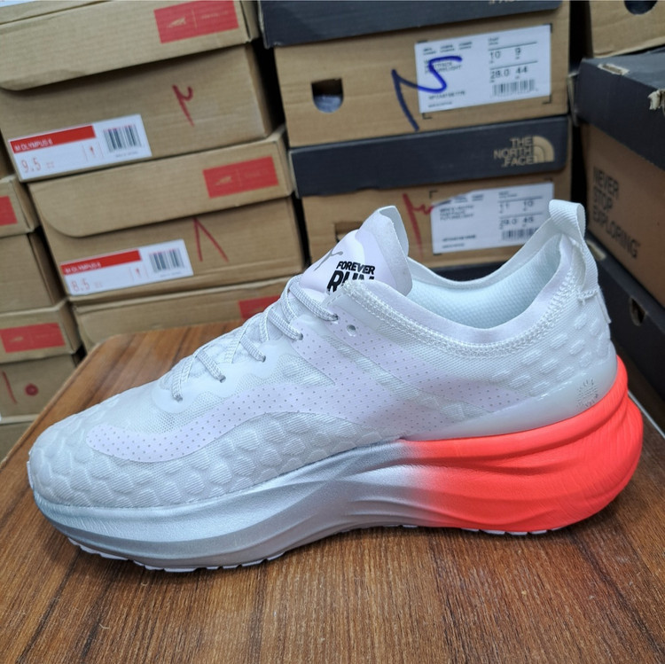 کفش پوما نیترو3/ Puma nitro3/ساخت ویتنام/سایز ۴۰ تا ۴۵/مسترکوالیتی/ضمانت کالا فروش عمده و تک