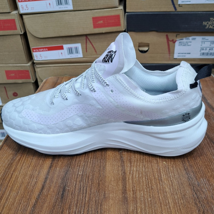 کتونی پوما نیترو3/ Puma nitro3/ساخت ویتنام/سایز ۴۰ تا ۴۵/مسترکوالیتی/ضمانت کالا فروش عمده و تک
