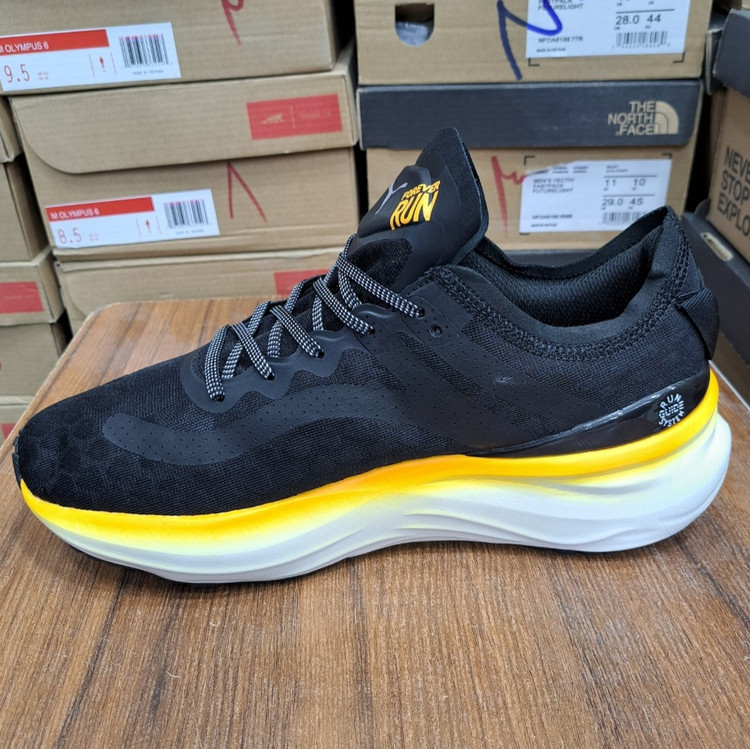 کفش پوما نیترو3/ Puma nitro3/ساخت ویتنام/سایز ۴۰ تا ۴۵/مسترکوالیتی/ضمانت کالا فروش عمده و تک