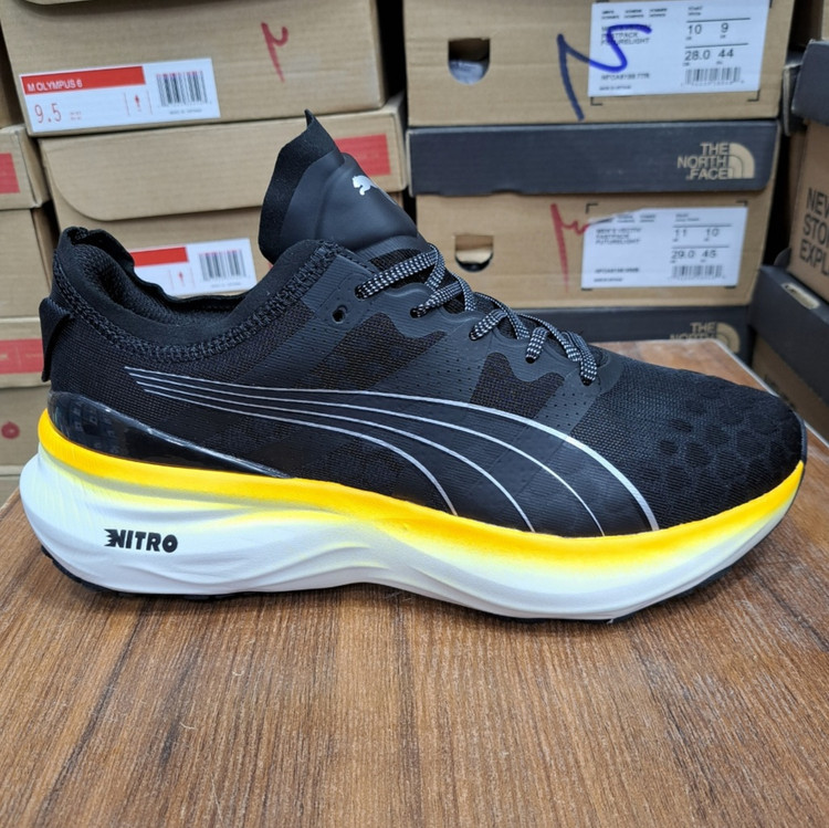 کتونی پوما نیترو3/ Puma nitro3/ساخت ویتنام/سایز ۴۰ تا ۴۵/مسترکوالیتی/ضمانت کالا فروش عمده و تک