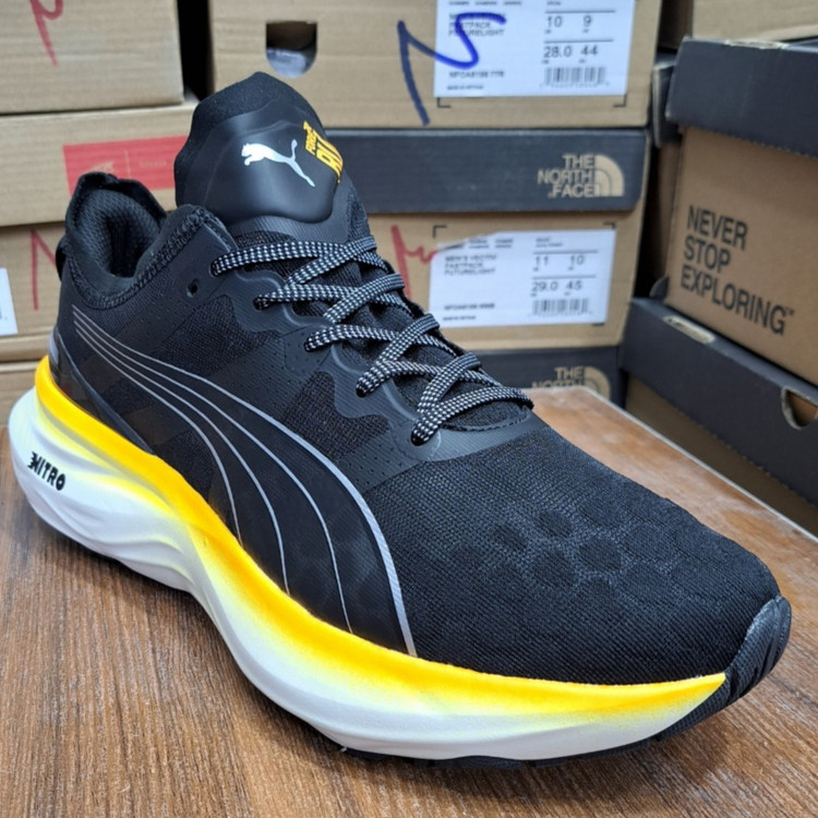 کتونی پوما نیترو3/ Puma nitro3/ساخت ویتنام/سایز ۴۰ تا ۴۵/مسترکوالیتی/ضمانت کالا فروش عمده و تک