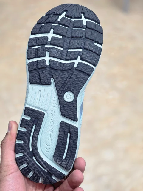 کفش بروکس گاست ۱۶رانینگ و پیاده رویی/ساخت ویتنام/Brooks Ghost ۱۶/سایز ۴۰تا ۴۵/فروش عمده و تک