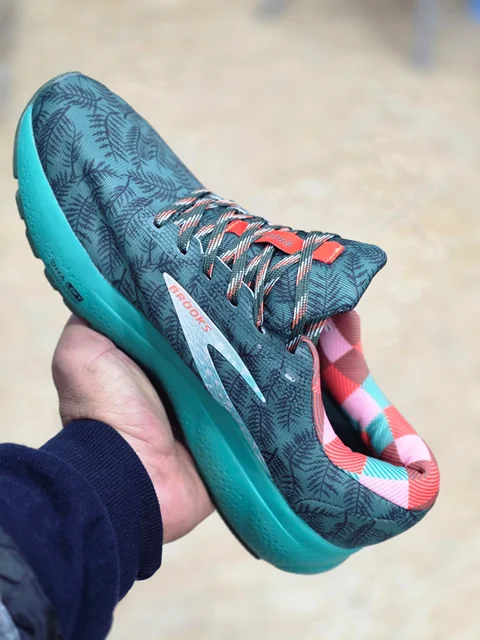 کفش بروکس گاست ۱۶رانینگ و پیاده رویی/ساخت ویتنام/Brooks Ghost ۱۶/سایز ۴۰تا ۴۵/فروش عمده و تک