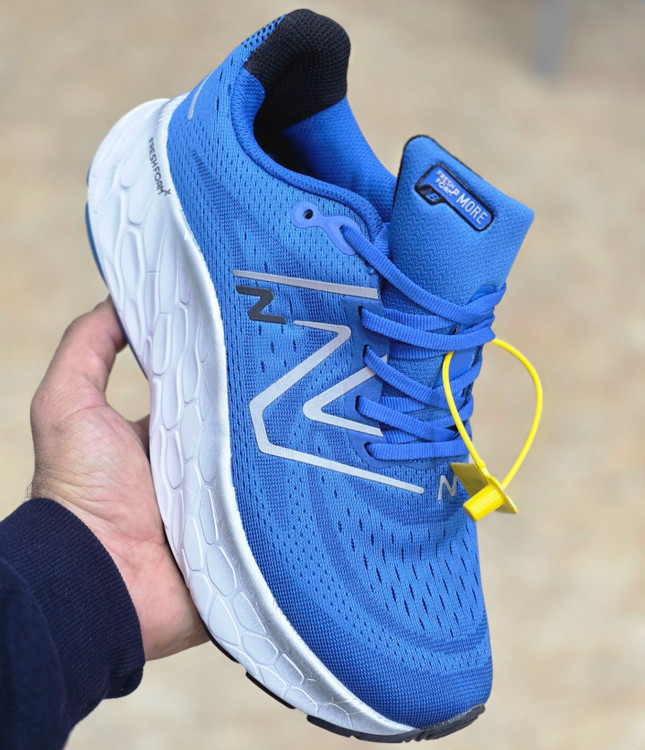 کتونی رانینگ و پیاده روی نیوبالانس فرش فوم newbalance fresh foam /ساخت ویتنام/ کیفیت مستر کوالیتی A / سایز ۴۰ الی ۴۵