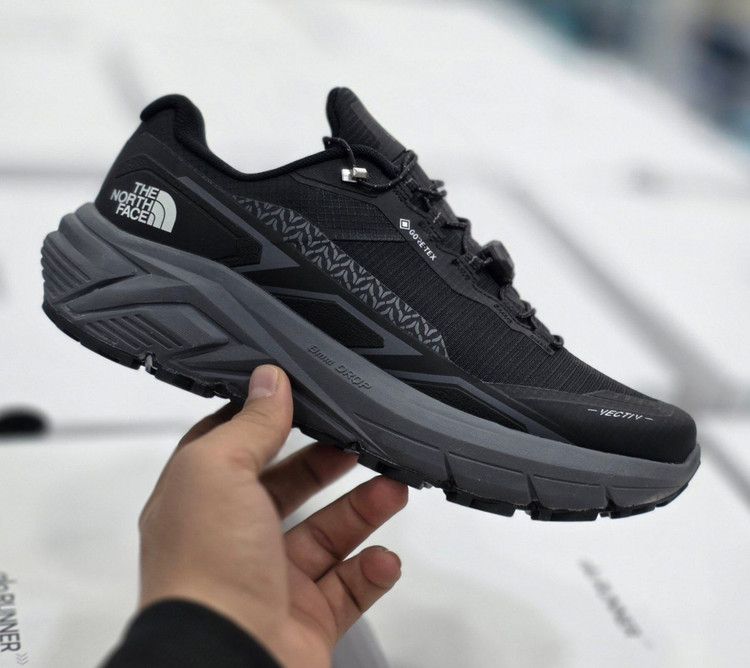 کتونی نورث فیس ضدآب/سایز 40 الی 45 /NorthFaceI/ ساخت ویتنام /فروش عمده و تک