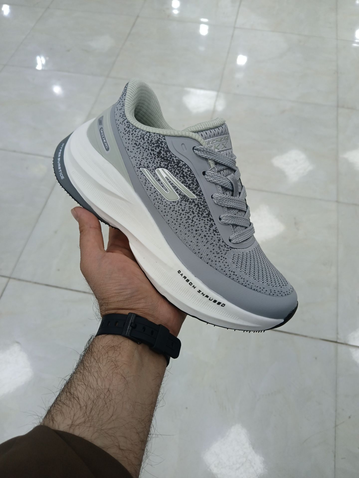 کتونی ویتنامی اسکیچرز هایپر بوس skechers Hyper Burst ساخت ویتنام سایز ۳۷تا۴۰فروش عمده و تک ضمانت کالا