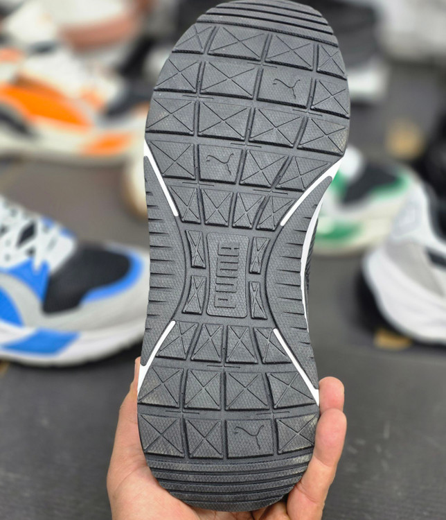 کفش ورزشی پوما ترینیتی 2 / puma trinity 2 / وارداتی ویتنام کیفیت مستر / 400230_01 / سایز ۴۰ الی ۴۵