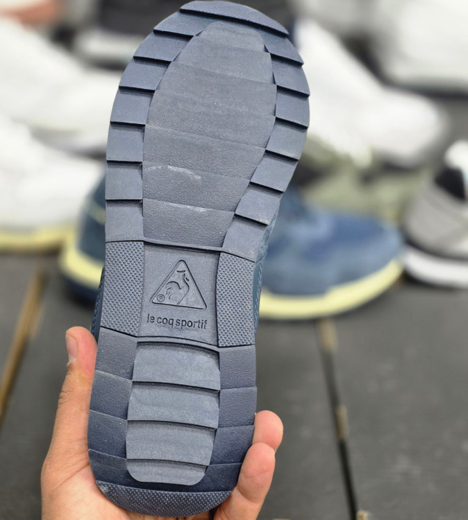 کتونی خروس نشان le coq sportif / ساخت ویتنام / سایز ۴۰ الی ۴۵/ضمانت کالا/فروش تک و عمده