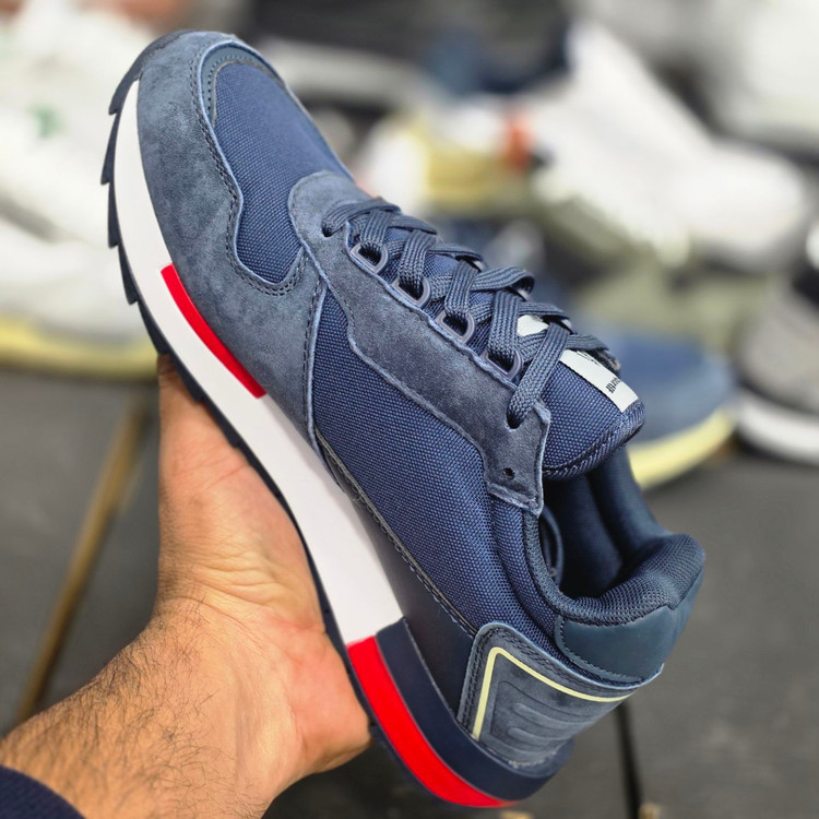 کتونی خروس نشان le coq sportif / ساخت ویتنام / سایز ۴۰ الی ۴۵/ضمانت کالا/فروش تک و عمده