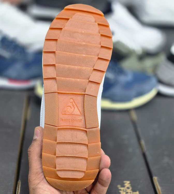 کتونی خروس نشان le coq sportif / ساخت ویتنام / سایز ۴۰ الی ۴۵/ضمانت کالا/فروش تک و عمده