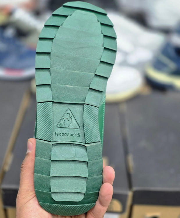 کتونی خروس نشان le coq sportif / ساخت ویتنام / سایز ۴۰ الی ۴۵/ضمانت کالا/فروش تک و عمده