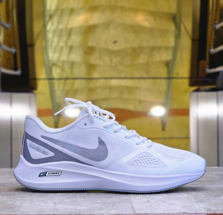 کتونی رانینگ و پیاده رویی نایک گاید guide 10 Nike سایز ۴۰ الی ۴۵ساخت ویتنام فروش عمده و تک
