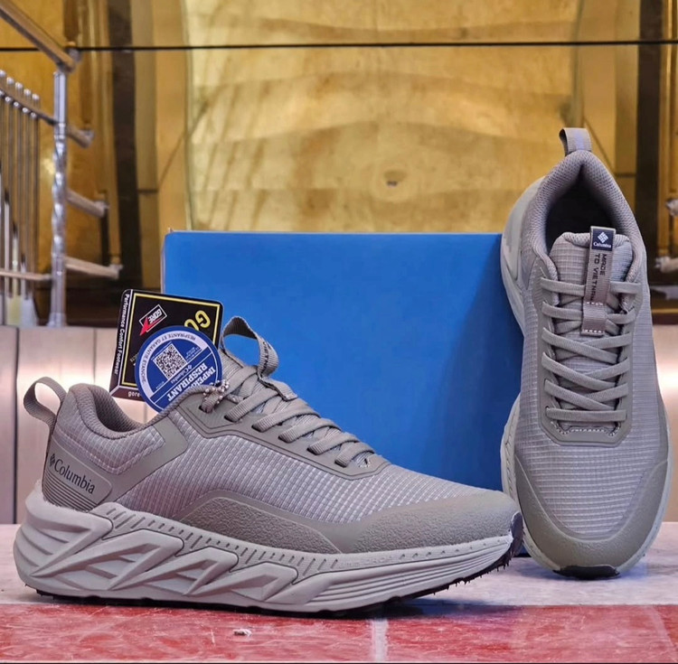 کتونی کلمبیا/Columbia waterproof/ضد آب گورتکس ساخت ویتنام/سایز 40 الی 45/فروش عمده و تک