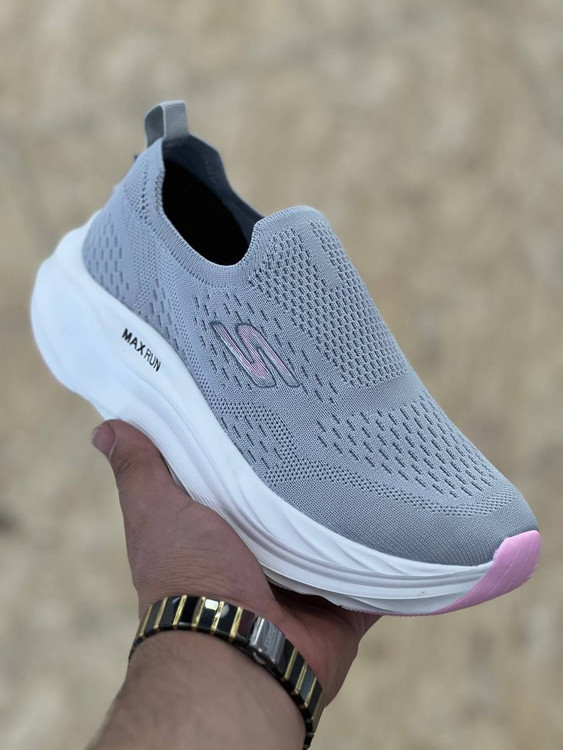 کتونی اسکیچرز مکس ران Skichers Max RUN Slip-ins/ساخت ویتنام/سبک طبی و راحت /جعبه و بارکد دار/سایز ۳۷الی ۴۰