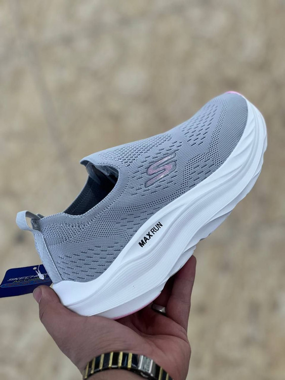 کتونی اسکیچرز مکس ران Skichers Max RUN Slip-ins/ساخت ویتنام/سبک طبی و راحت /جعبه و بارکد دار/سایز ۳۷الی ۴۰