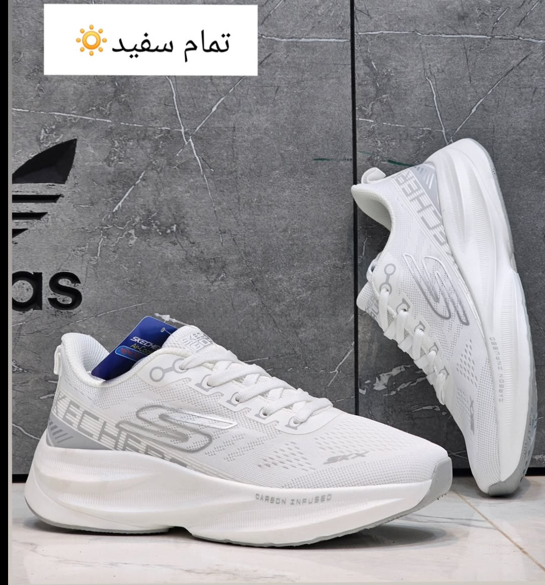 کتونی ویتنامی اسکیچرزSkechers Gorun Carbon-Infusedساخت ویتنام سایز 37الی 40 فروش بصورت تکی و عمده