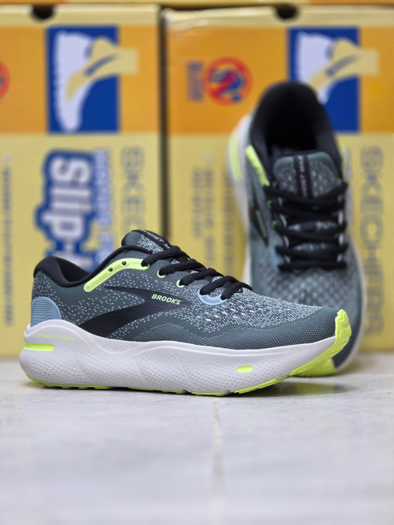 کتونی بروکس گاست مکس 2 /Brooks ghost max 2 / سایز 40 تا 45/ فروش تکی و عمده