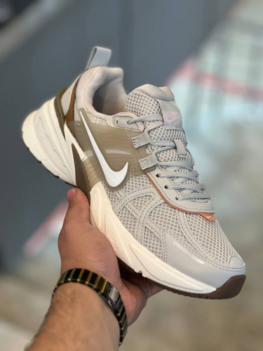 کتونی نایک وی تو کی Nike V2k Run/ساخت ویتنام/سایز ۴۰الی ۴۵/باجعبه بارکد دار