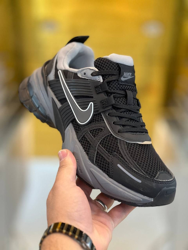 کتونی ویتنامی نایک وی تو کی Nike V2k Run/ساخت ویتنام/سایز ۴۰الی ۴۵/باجعبه بارکد دار