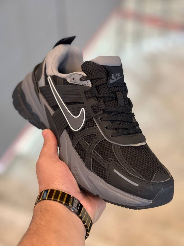 کتونی نایک وی تو کی Nike V2k Run/ساخت ویتنام/سایز ۴۰الی ۴۵/باجعبه بارکد دار