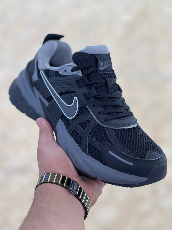 کتونی نایک وی تو کی Nike V2k Run/ساخت ویتنام/سایز ۴۰الی ۴۵/باجعبه بارکد دار