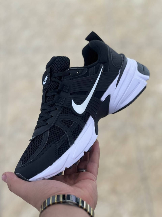 کتونی نایک وی تو کی Nike V2k Run/ساخت ویتنام/سایز ۴۰الی ۴۵/باجعبه بارکد دار