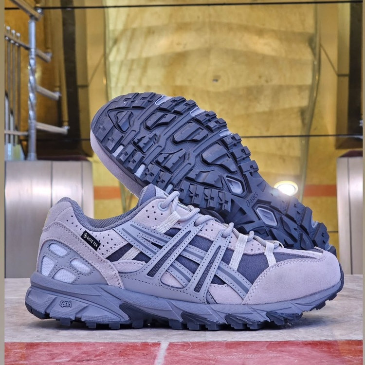 اسیکس ژل سوناما ۱۵ گورتکس/Asics Gel Sonama 15/ساخت ویتنام /سایز 40 الی 45/ فروش عمده و تک