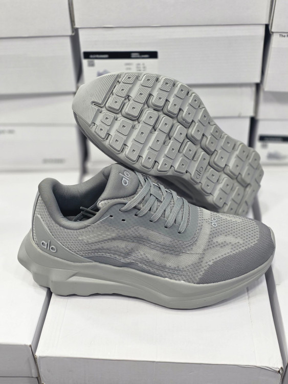 کتونی ویتنامی الو Alo Yoga Alo Runner sneakers/ساخت ویتنام/سایز ۴۰تا ۴۵/فروش عمده و تک/ضمانت کالا