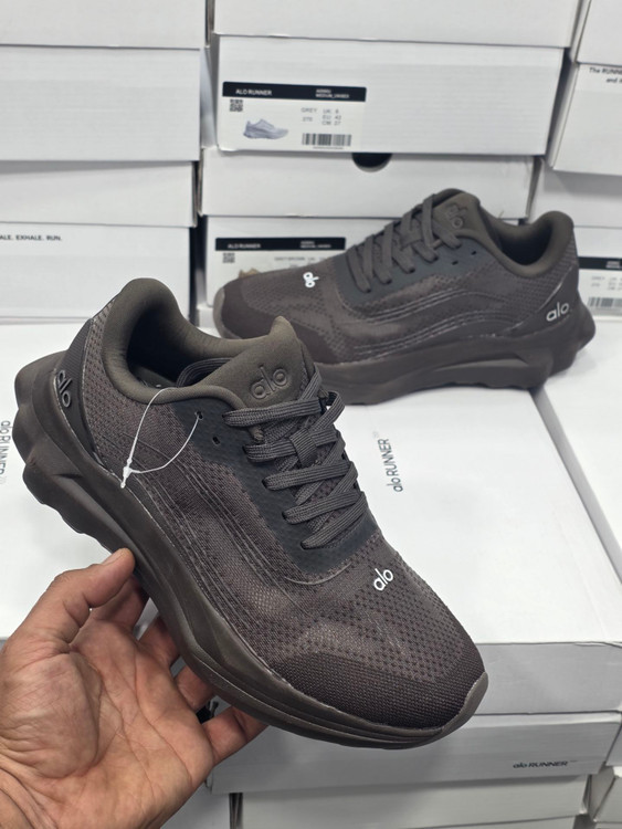 کتونی الو Alo Yoga Alo Runner sneakers/ساخت ویتنام/سایز ۴۰تا ۴۵/فروش تکی و عمده/ضمانت کالا