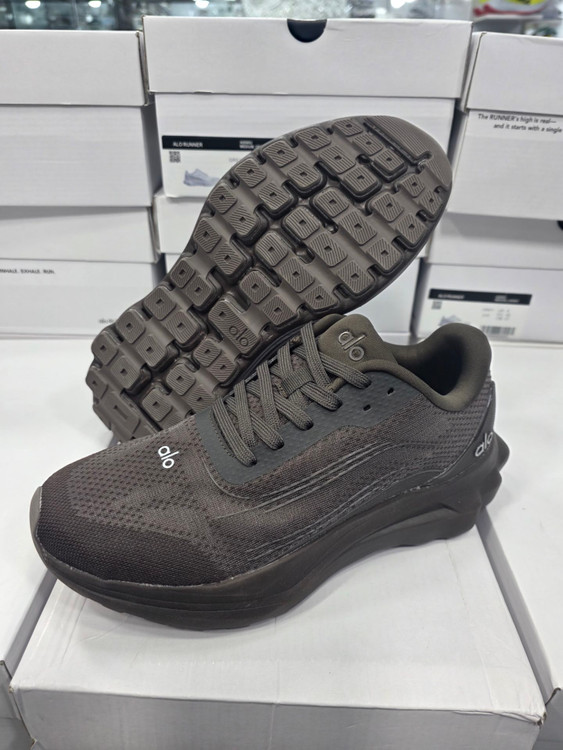 کتونی الو Alo Yoga Alo Runner sneakers/ساخت ویتنام/سایز ۴۰تا ۴۵/فروش تکی و عمده/ضمانت کالا