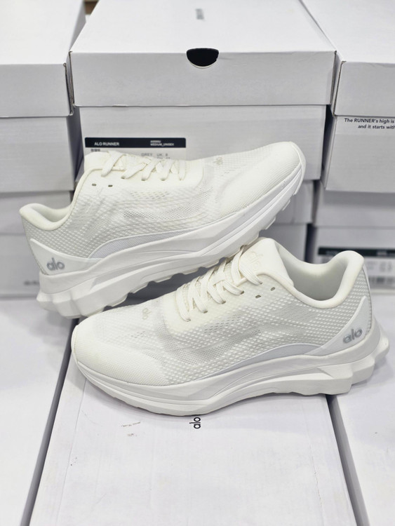 کتونی ویتنامی الو Alo Yoga Alo Runner sneakers/ساخت ویتنام/سایز ۴۰تا ۴۵/فروش عمده و تک/ضمانت کالا