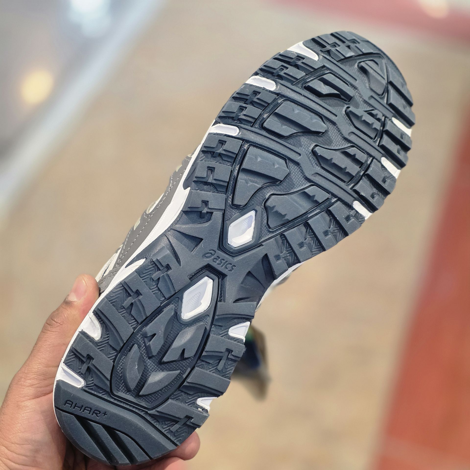 کفش اسیکس ژل سوناما ۱۵ گورتکس/Asics Gel Sonama 15/ساخت ویتنام /سایز 40 الی 45/ فروش عمده و تک