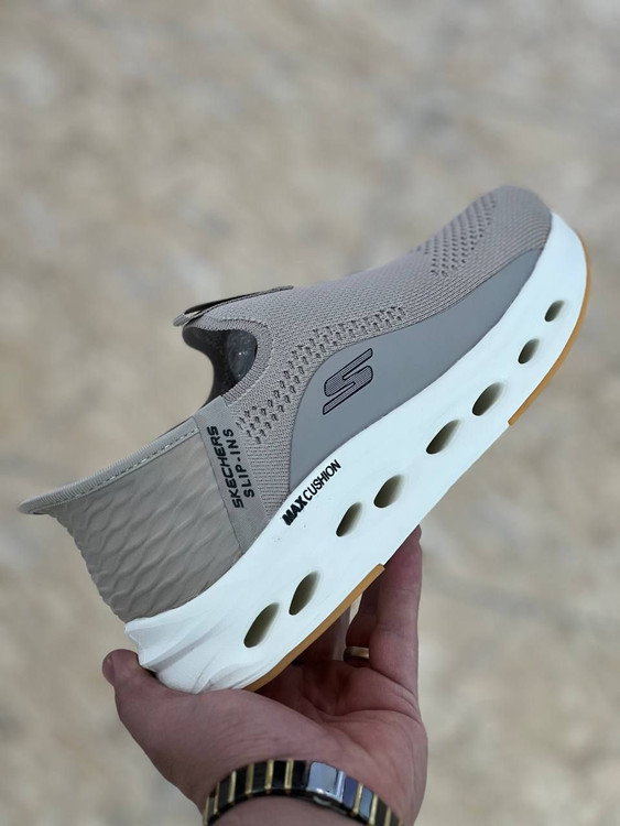 کفش اسکیچرز طبی و راحتی گو والکSkechers go walk/ساخت ویتنام/مخصوص پیاده روی و روز مرگی/سایز ۴۰ الی ۴۵/مستر کوالیتی A