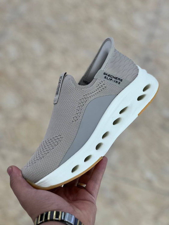 کفش اسکیچرز طبی و راحتی گو والکSkechers go walk/ساخت ویتنام/مخصوص پیاده روی و روز مرگی/سایز ۴۰ الی ۴۵/مستر کوالیتی A