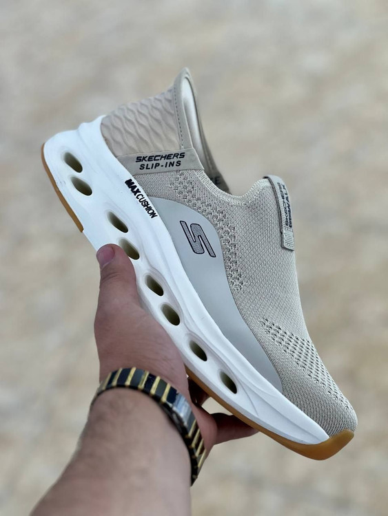 کفش اسکیچرز طبی و راحتی گو والکSkechers go walk/ساخت ویتنام/مخصوص پیاده روی و روز مرگی/سایز ۴۰ الی ۴۵/مستر کوالیتی A