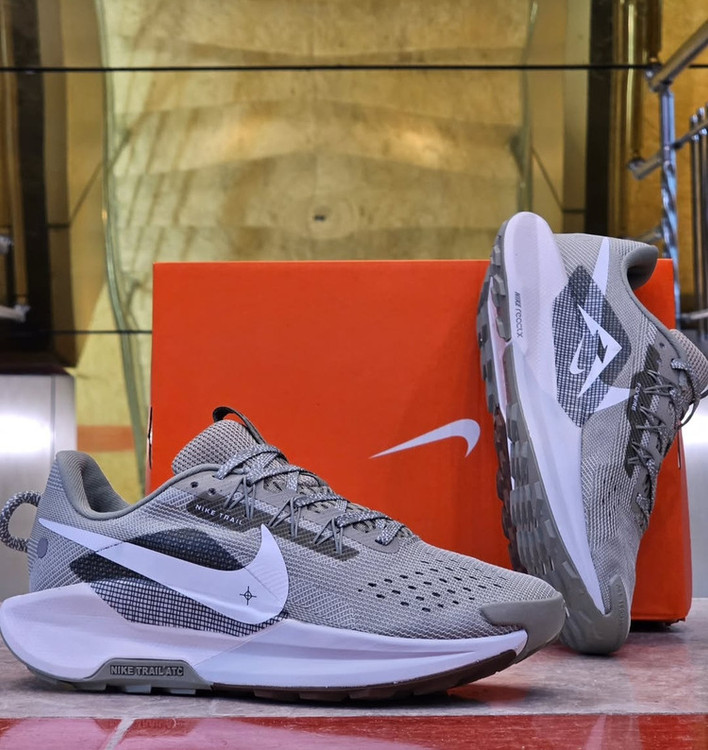 کفش نایک پگاسوس تریل 5 Nike pegasus Treil5ساخت ویتنام/سایز ۴۰ تا ۴۵ فروش بصورت عمده و تک