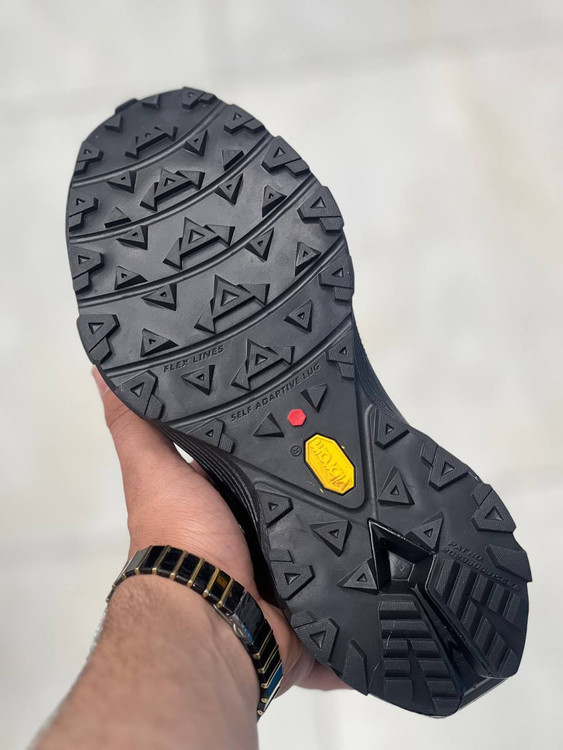 کتونی کلمبیا بند دیسکی گورتکس زیره ویبرام ضد آب ویتنامی A با جعبه بارکد دارسایز:40تا 45 در5رنگ Columbia Men's Vitesse Outdry BOA GTX gore tex water proof